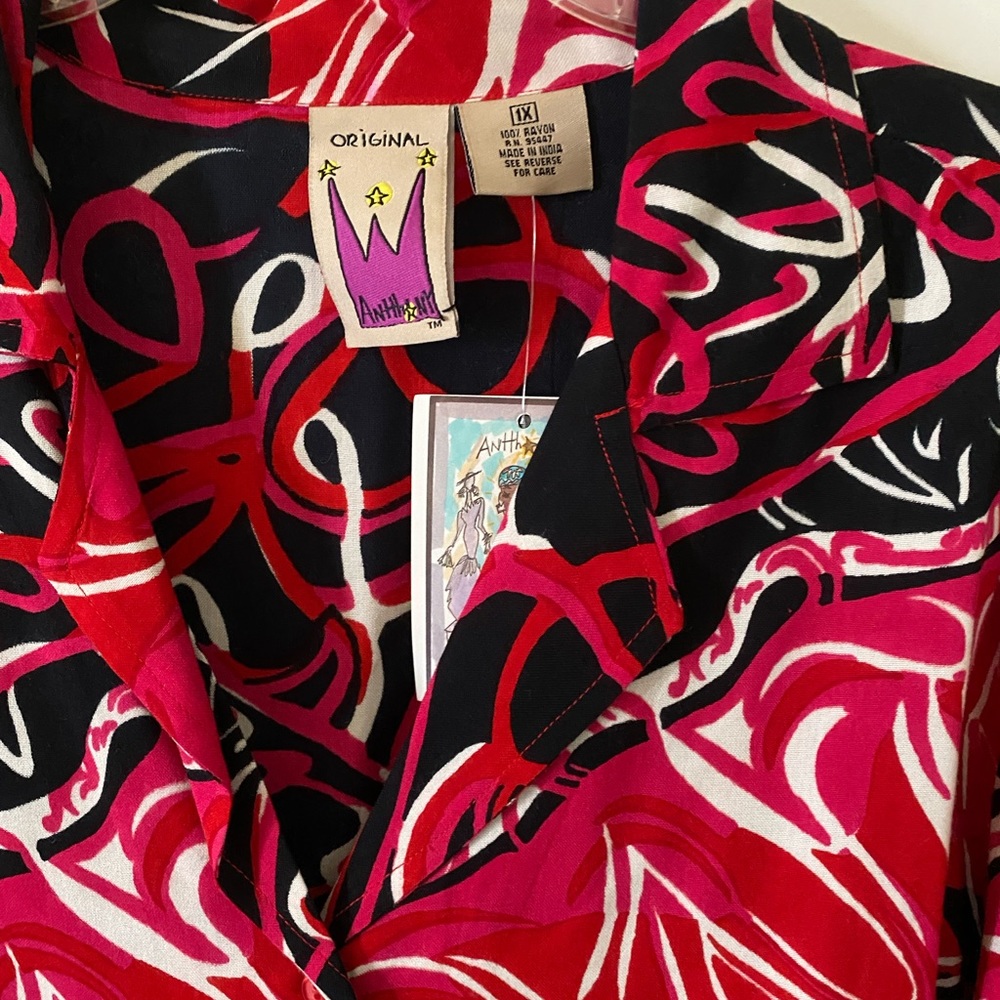 Anthony Original NWTLong Sleeve Blouse . V Neck. - Picture 2 of 4